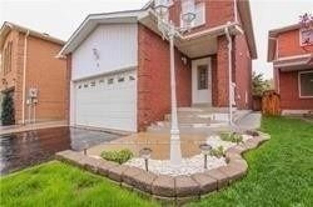 Photo of 9 Salem Court, Brampton, ON L6V 4J8 (MLS # W12814106)