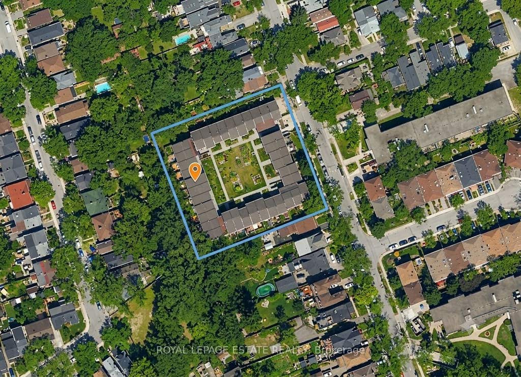 Photo of 90 Edgewood Avenue #123, Toronto, ON M4L 3H1 (MLS # E13632890)
