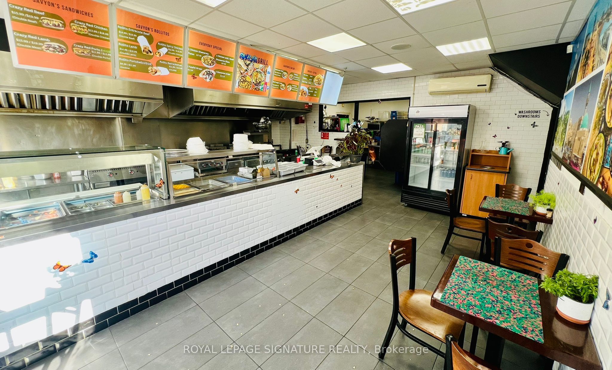 761 Dundas Street W