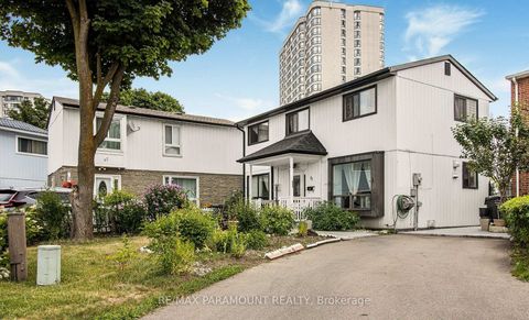 95 Huntingwood Crescent Brampton ON L6S 1S5