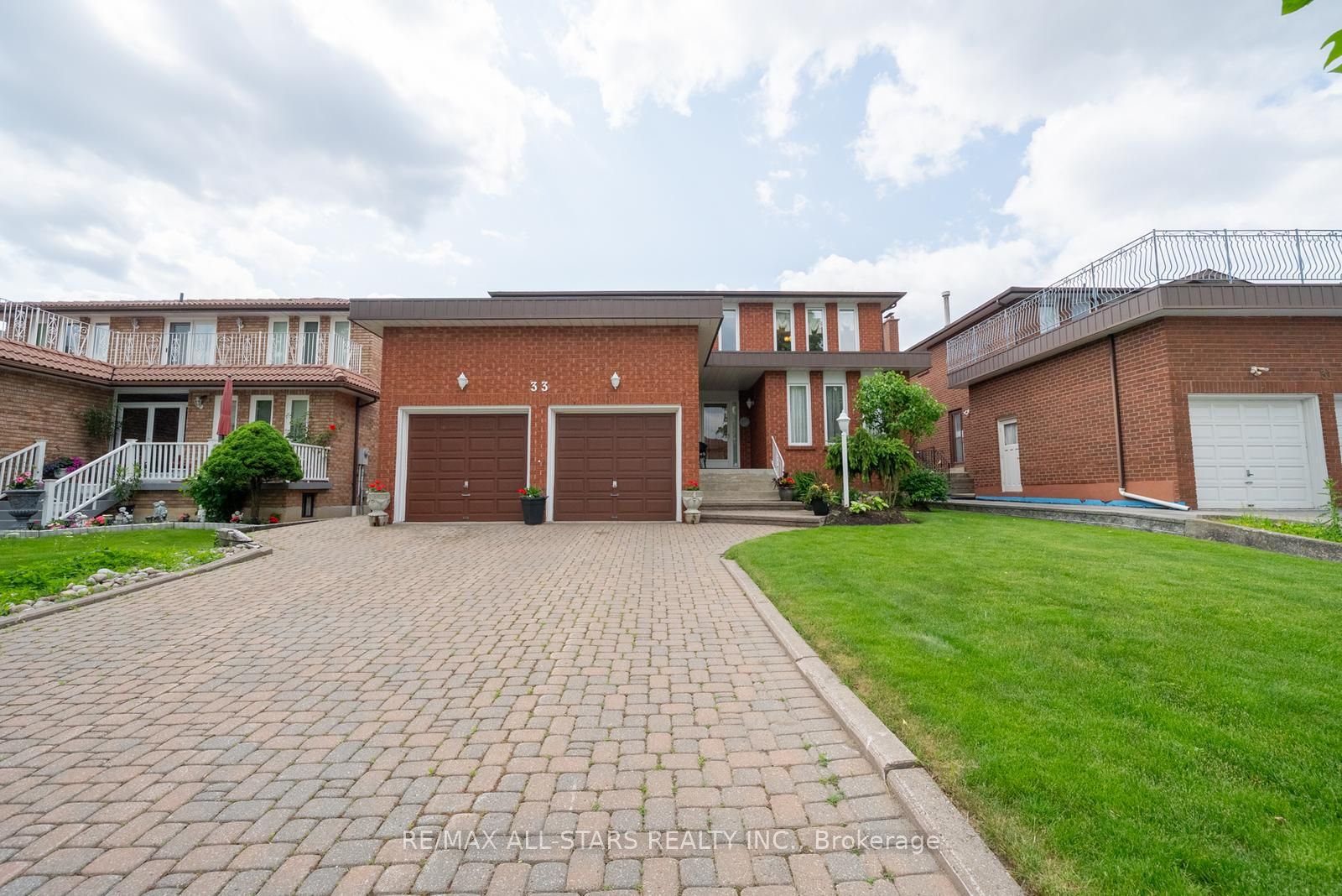 33 Dundee Crescent