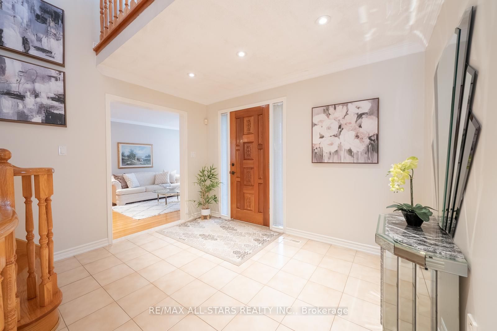 33 Dundee Crescent