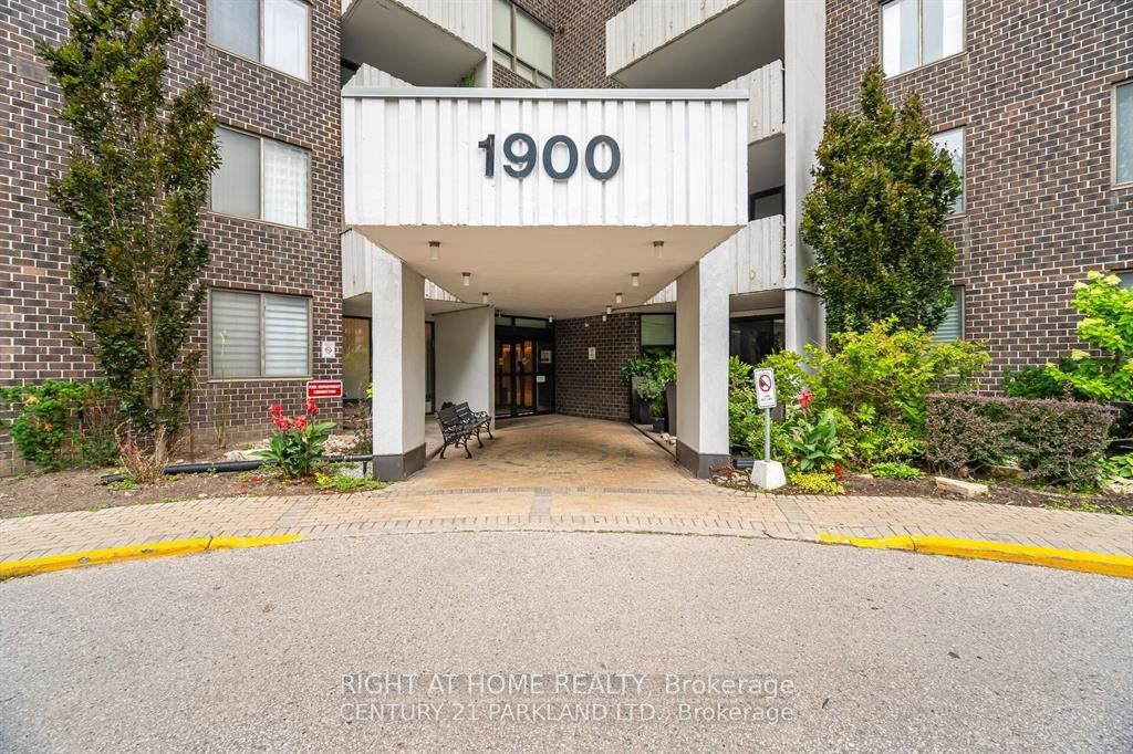 Photo of 1900 Sheppard Avenue E #2004, Toronto, ON M2J 4T4 (MLS # C12901540)