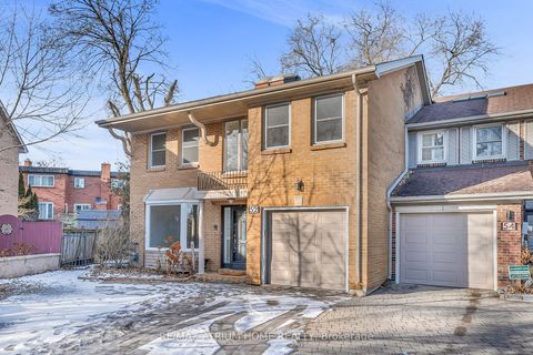 Photo of 52 Chiswell Crescent, Toronto, ON M2N 6E1 (MLS # C12651920)