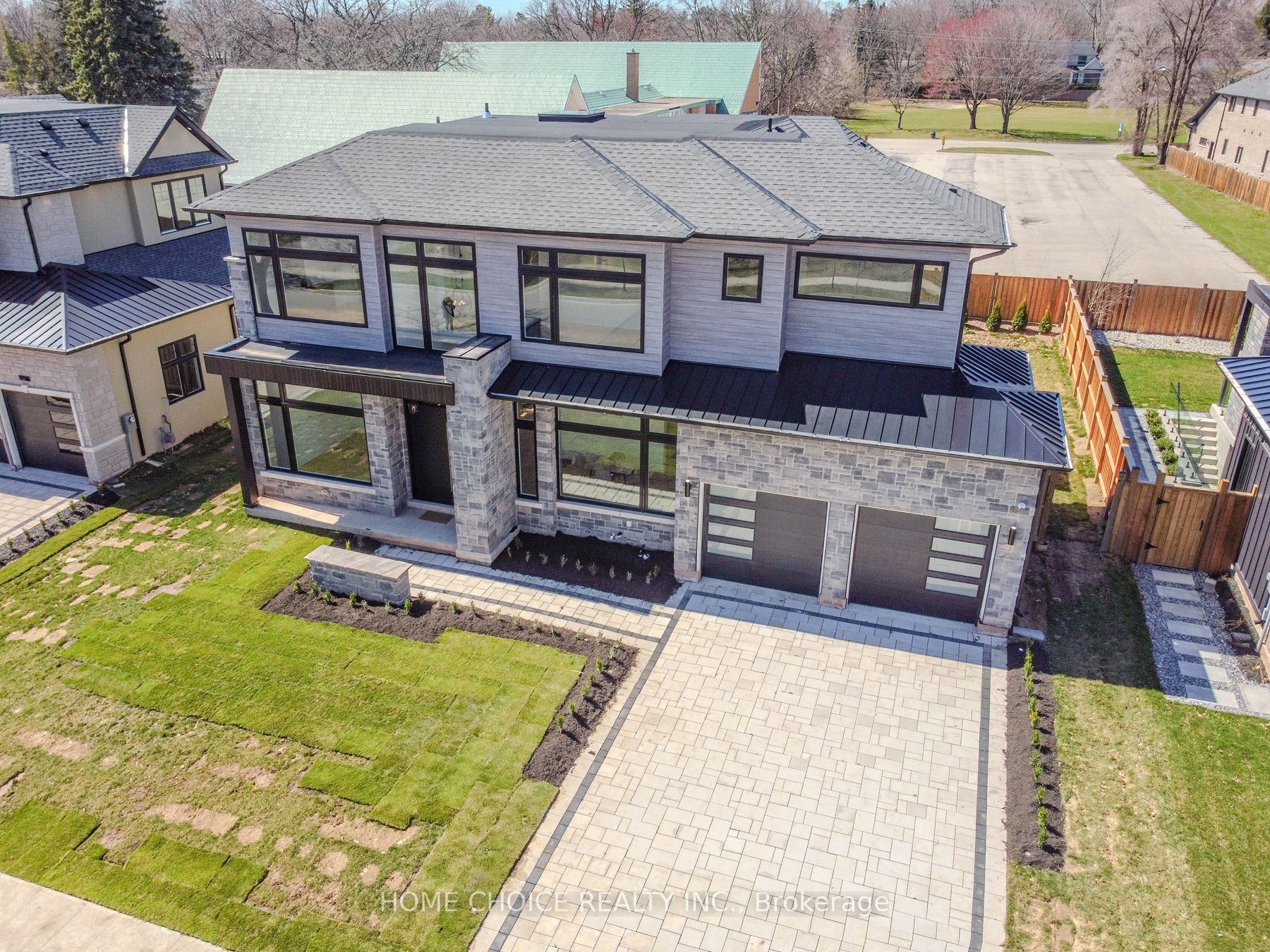 310 Tuck Drive S