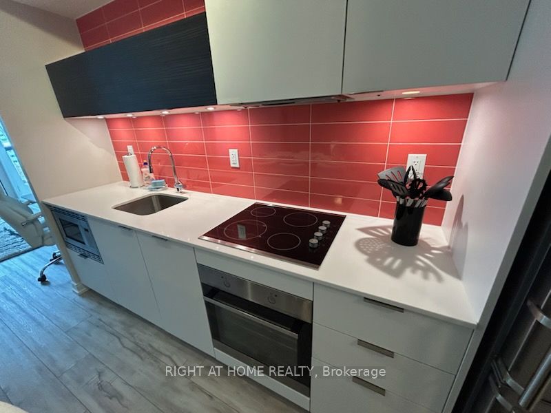 20 Thomas Riley Road W 1206