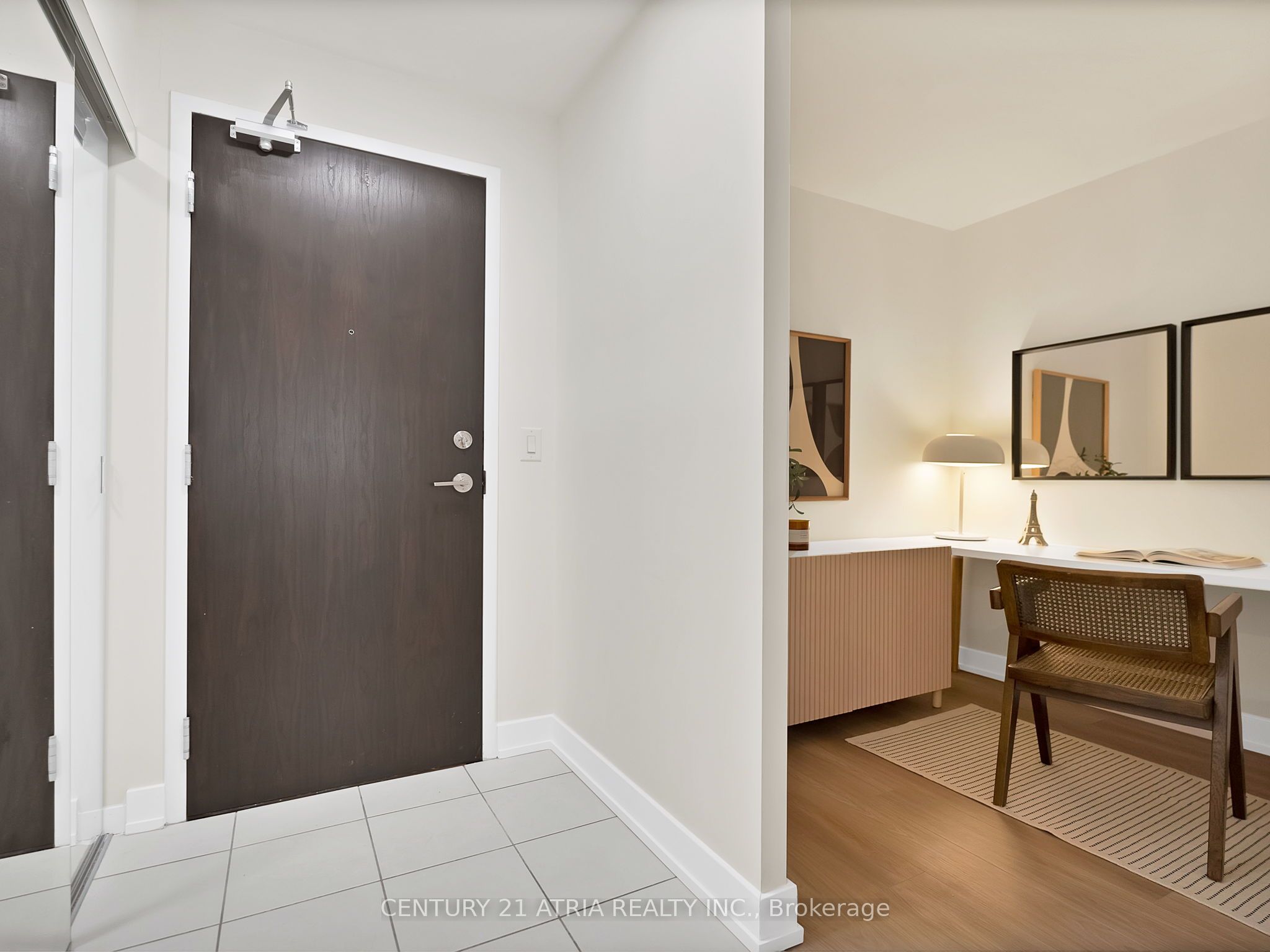 73 King William Crescent 206