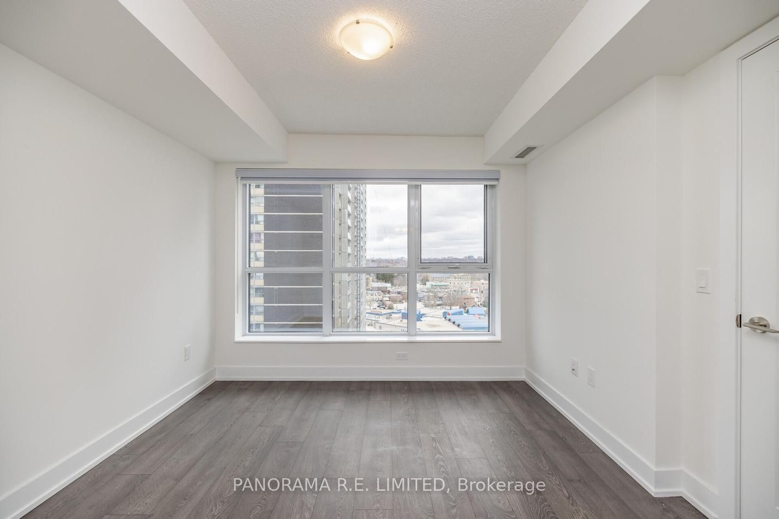 9 Mabelle Avenue 1518