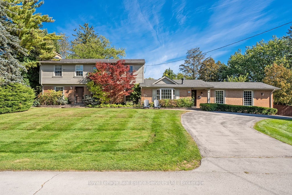 Photo of 1151 Morrison Heights Drive, Oakville, ON L6J 4J2 (MLS # W13912338)