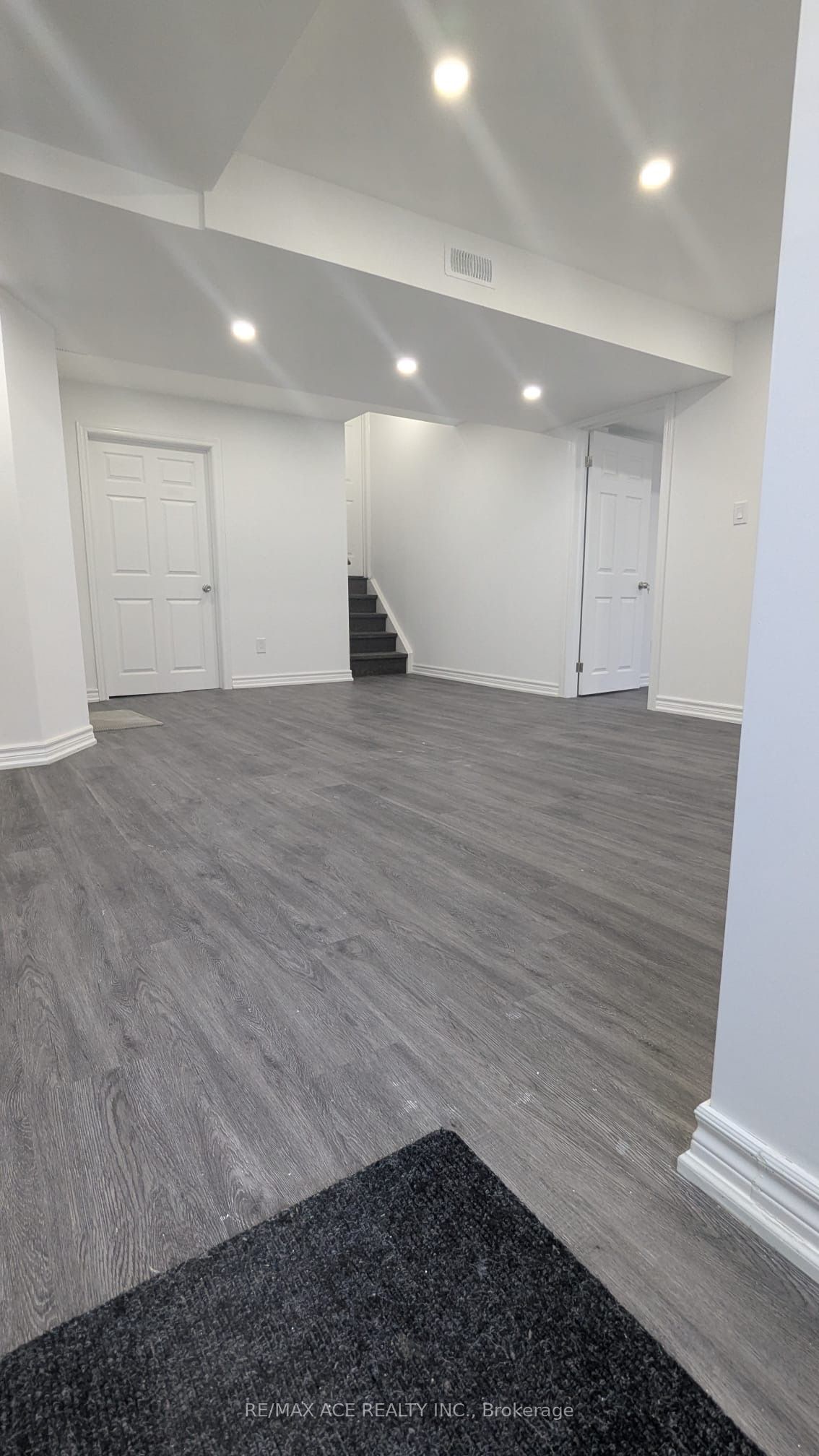 12 Formosa Avenue E BSMT