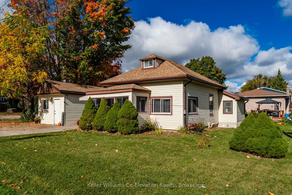 Photo of 808 Quebec Street, Midland, ON L4R 1E9 (MLS # S12454754)
