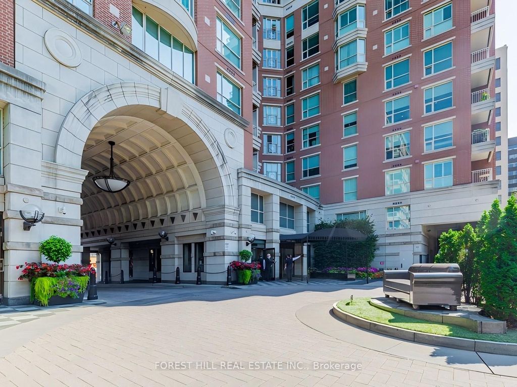 Photo of 38 Avenue Road #2002, Toronto, ON M5R 2G2 (MLS # C13079970)