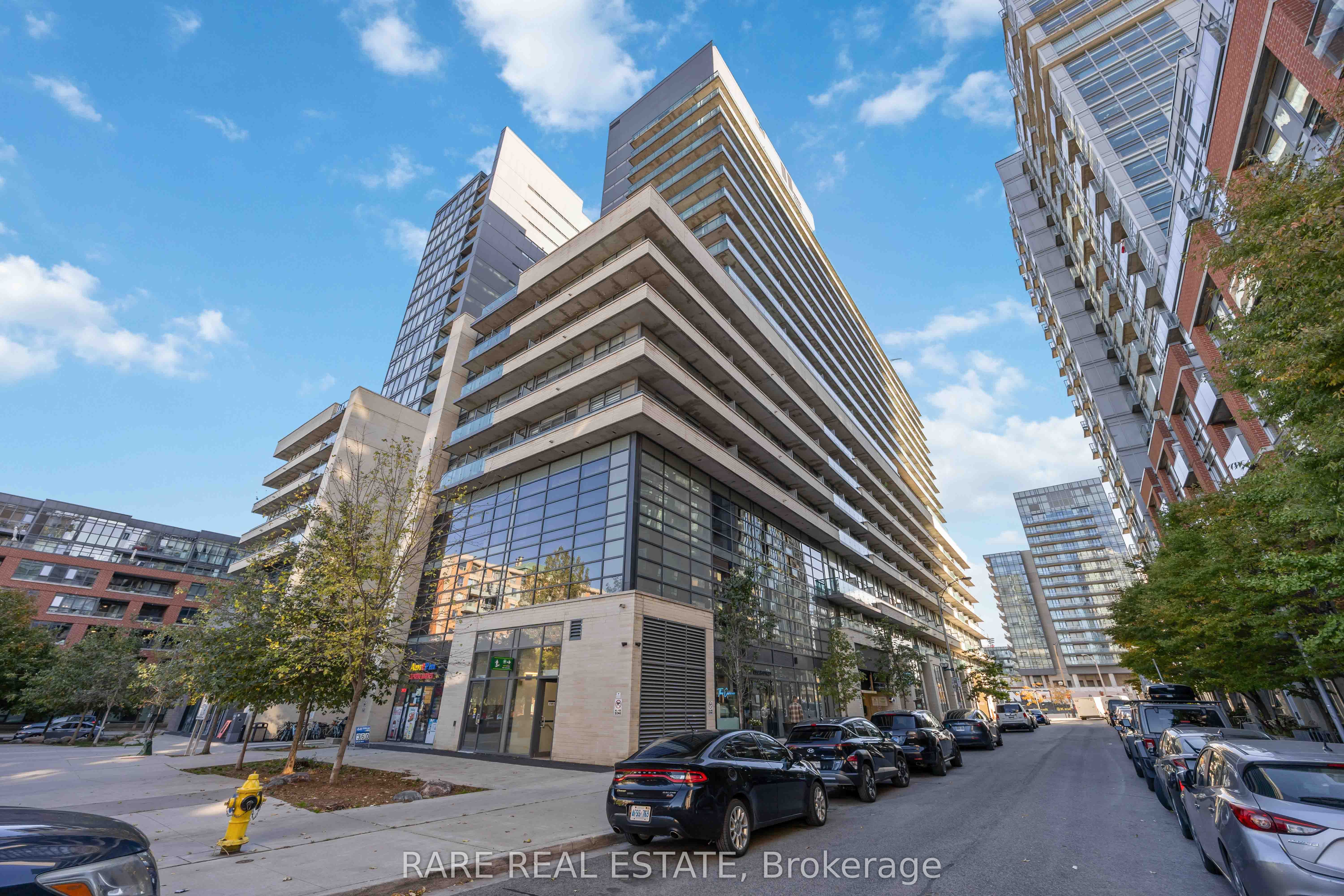 36 Lisgar Street 519W