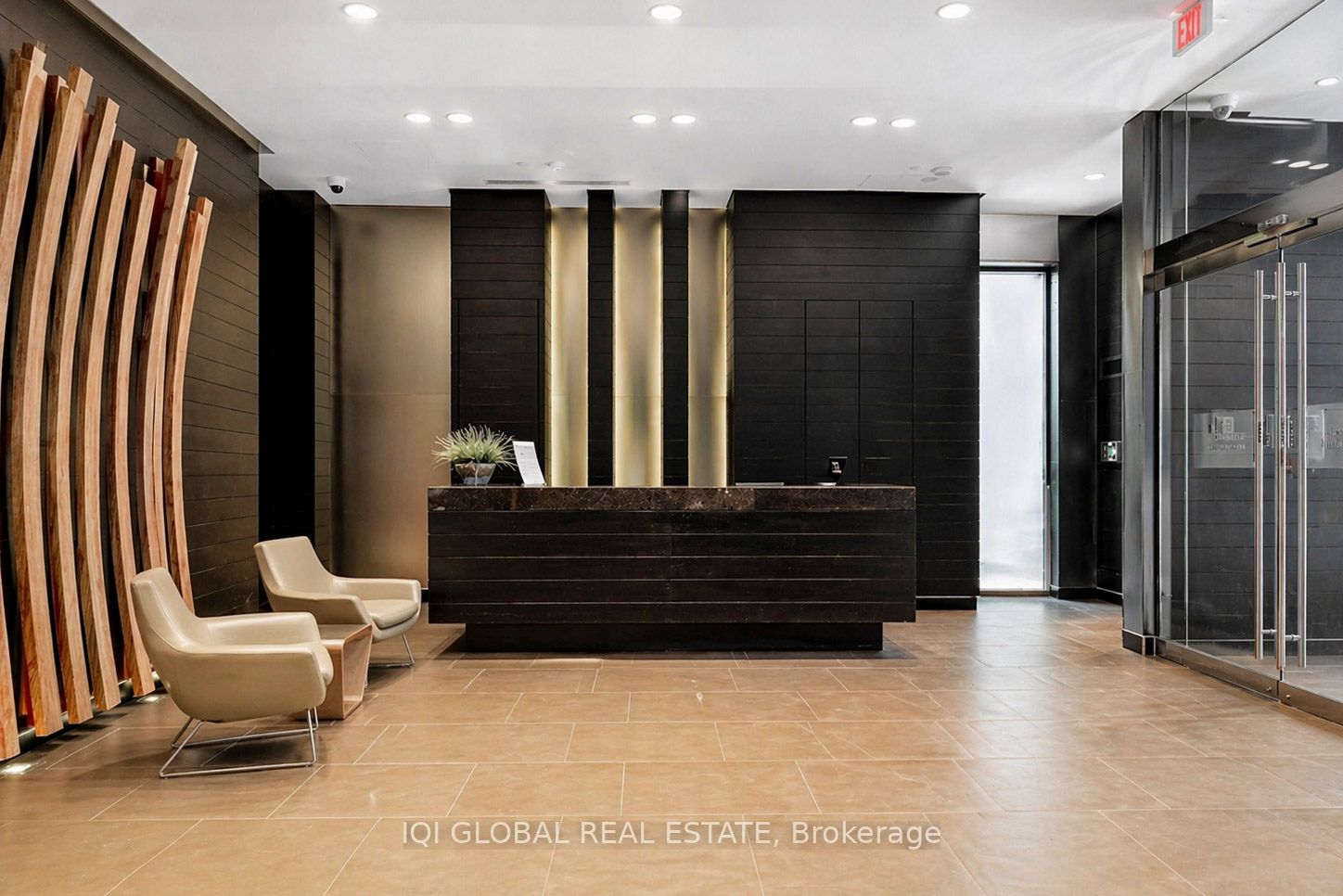 478 King Street W 406