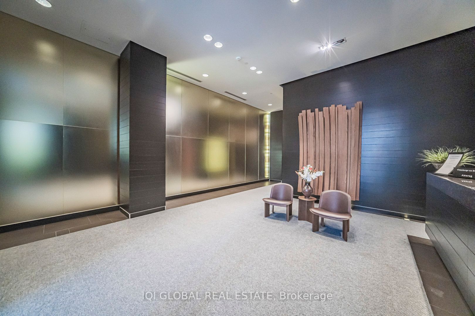 478 King Street W 406