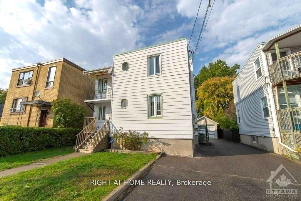 Photo of 333 Levis Avenue, Vanier and Kingsview Park, ON K1L 6G9 (MLS # X12607998)