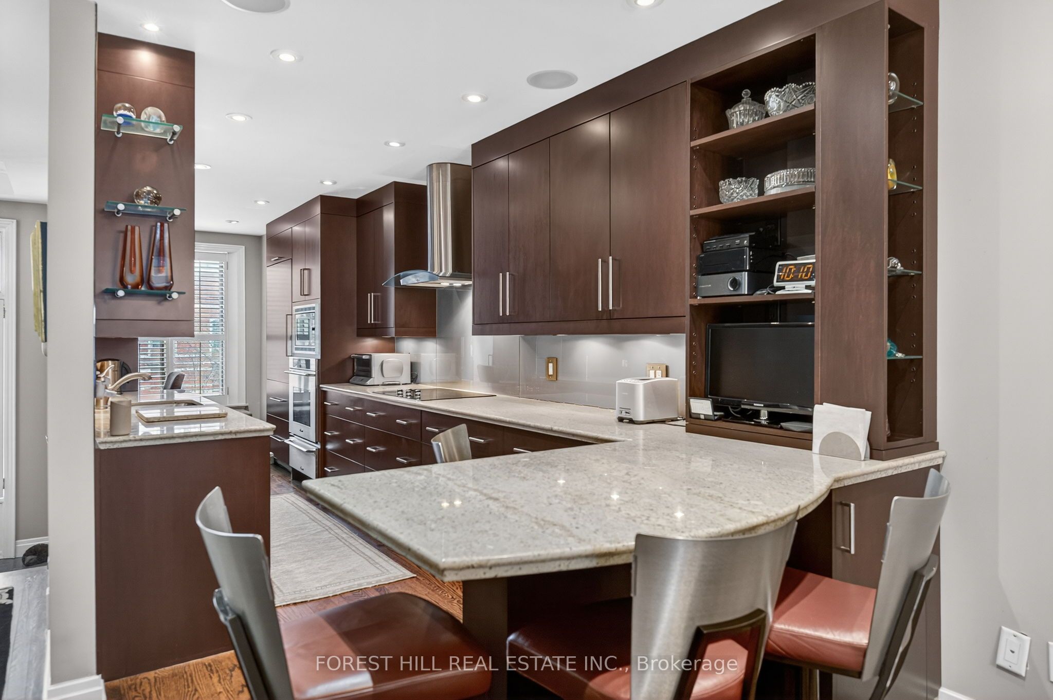 252 Spadina Road