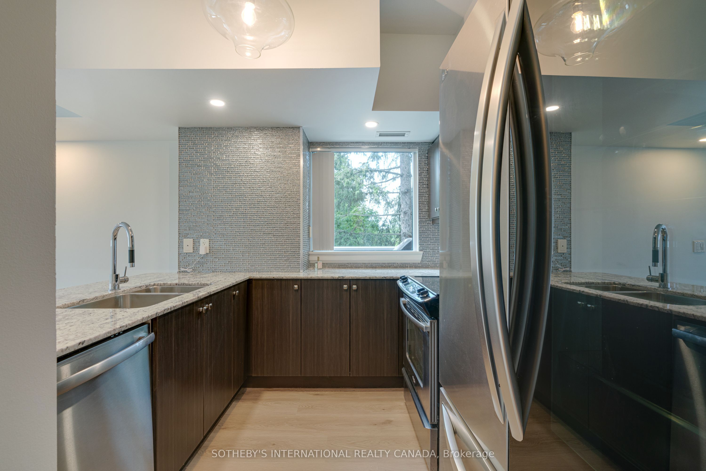 8302 Islington Avenue 302