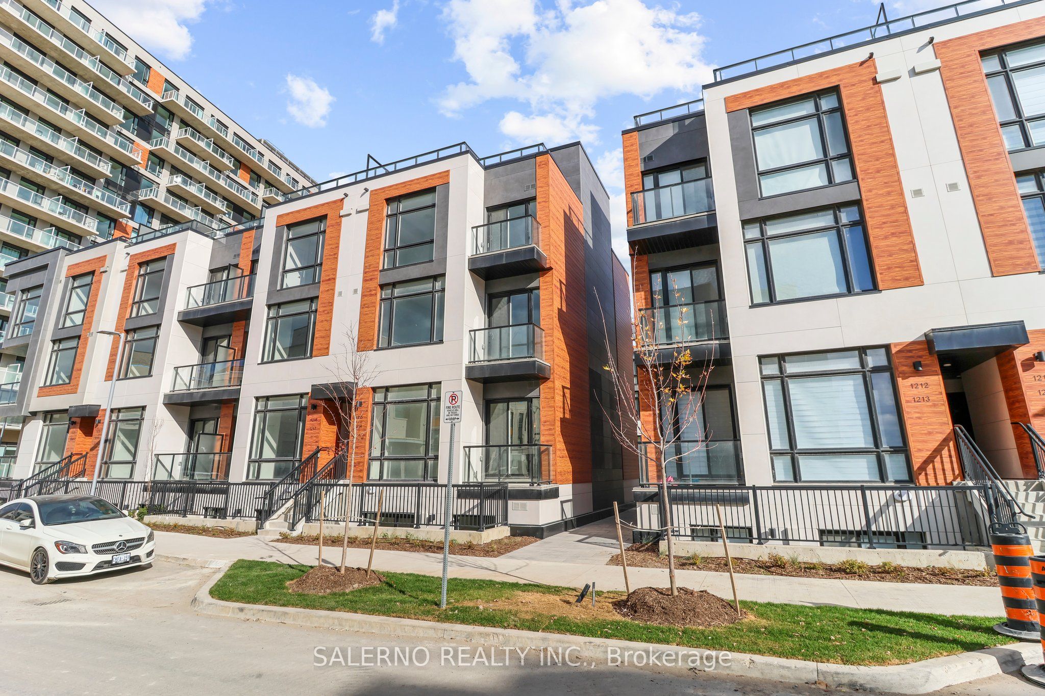 8 David Eyer Road 1214