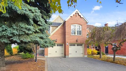 25 Waterbridge Lane Markham ON L3R 8W9
