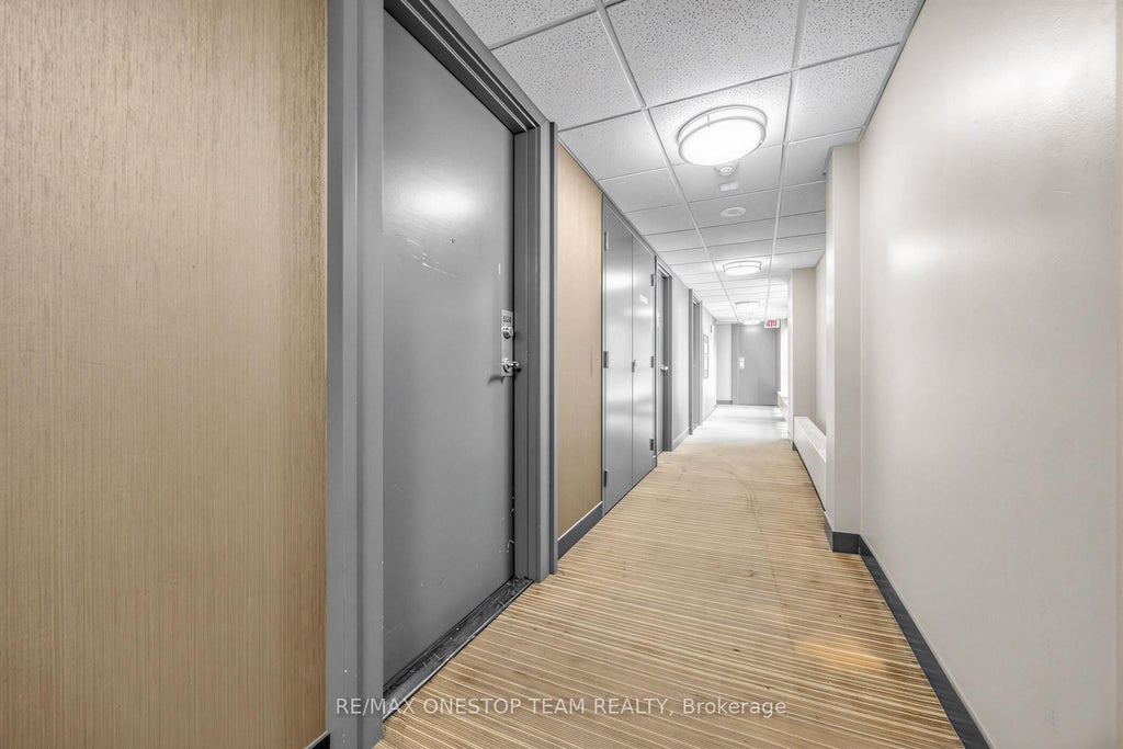 Photo of 11 St Joseph Street #504, Toronto, ON M4Y 1J8 (MLS # C13771986)