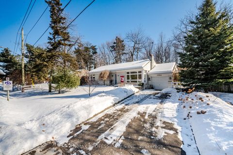 1384 Rometown Drive Mississauga ON L5E 2T4