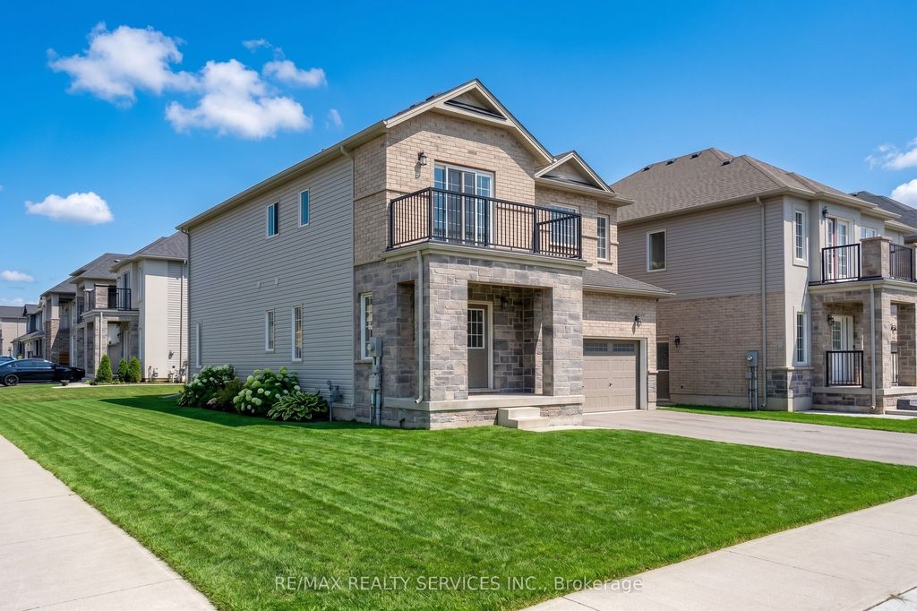 Photo of 162 McCabe Avenue, Welland, ON L3B 0H6 (MLS # X13073022)