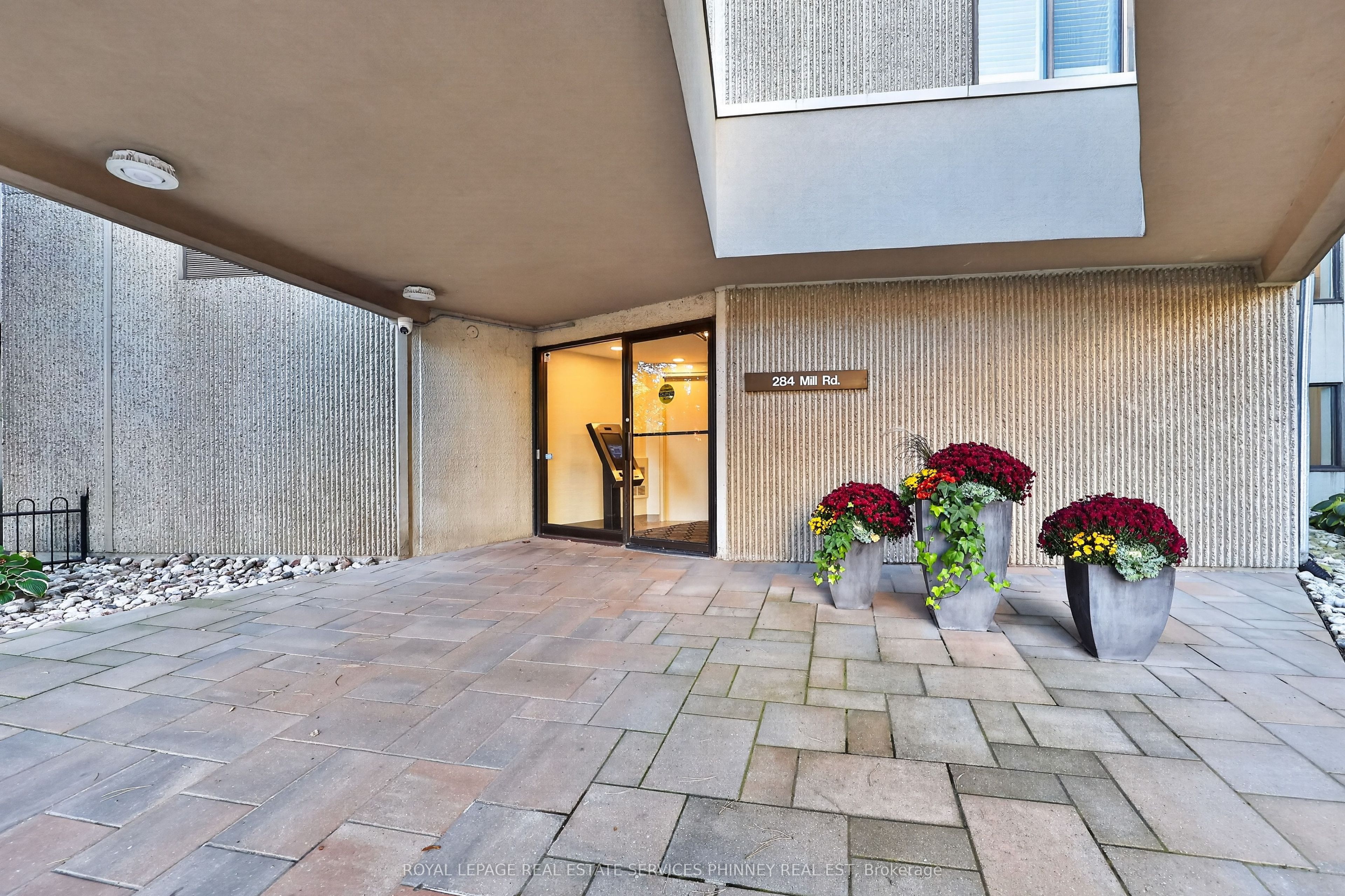 284 Mill Road E21