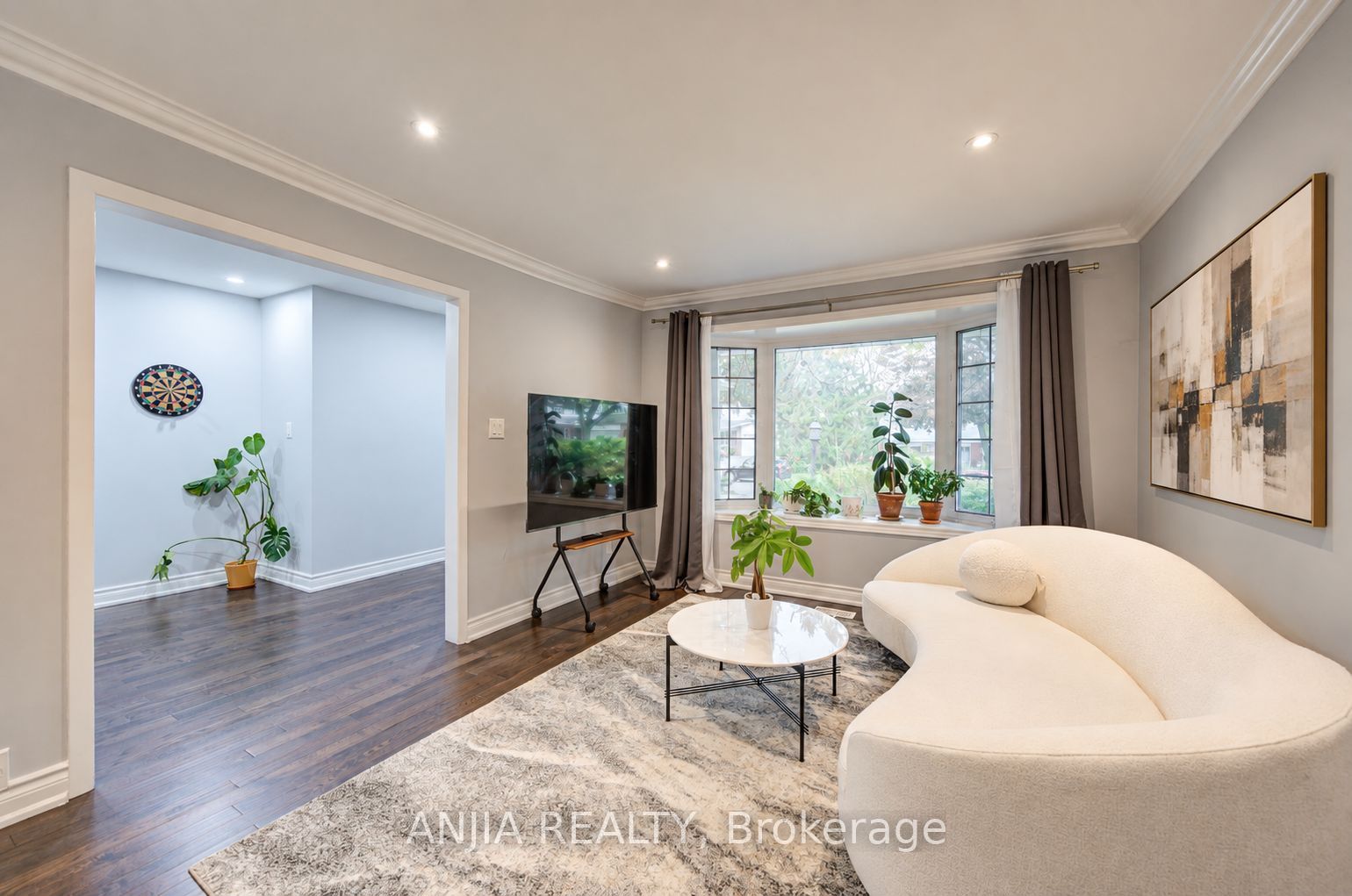 58 Summerfeldt Crescent