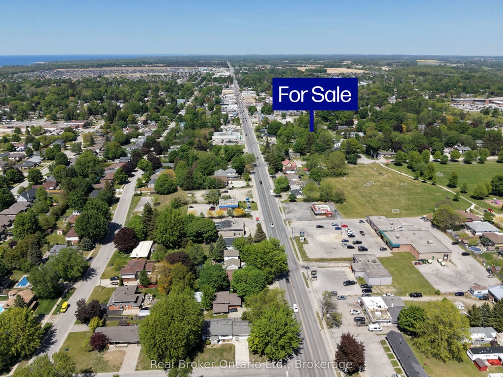 Photo of 617 Louis Street, Saugeen Shores, ON N0H 2C4 (MLS # X13529978)