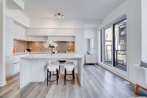 5 Steckley House Lane 705 Richmond Hill ON L4S 0N2