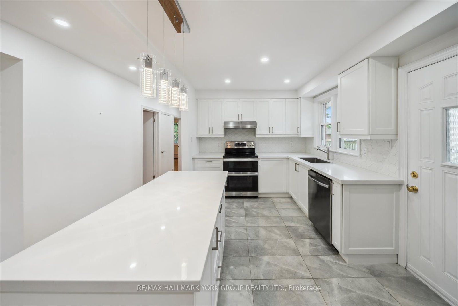 35 Winnipeg Road