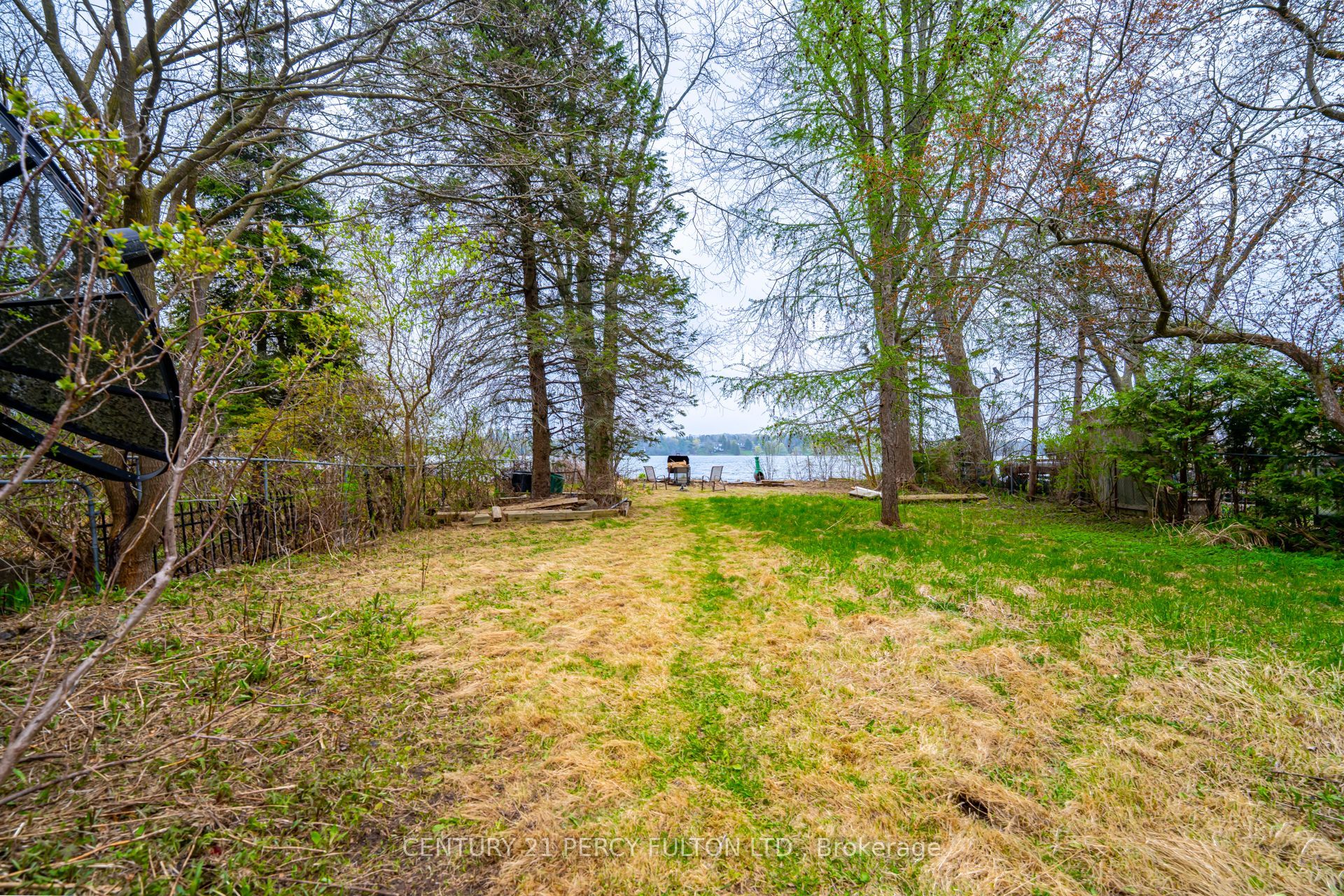 595 North Lake Road