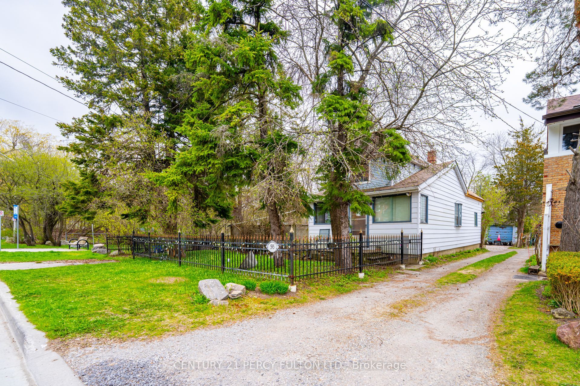 595 North Lake Road