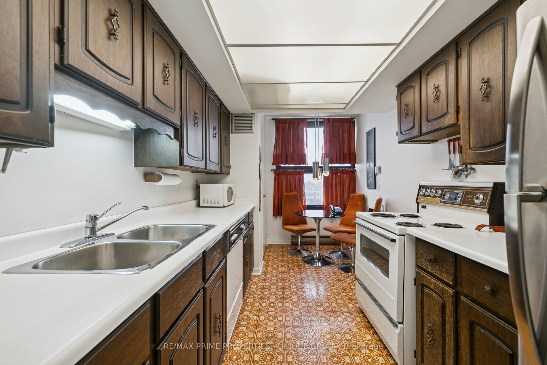 1300 Bloor Street 1801