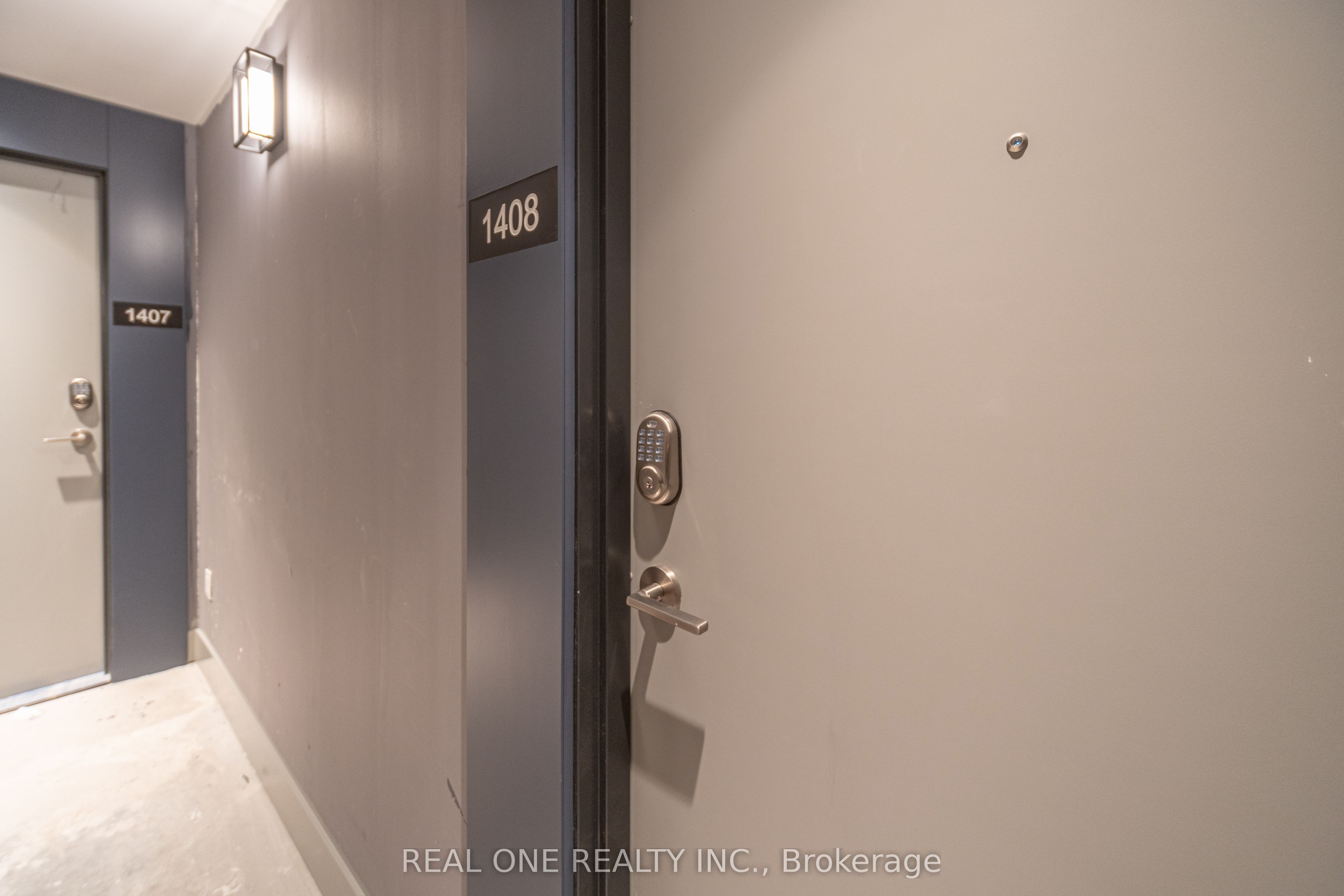30 Upper Mall Way 1408