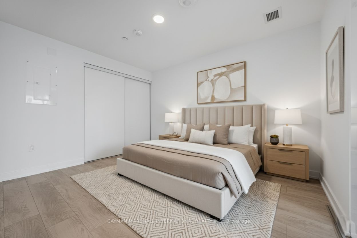 801 The Queensway N/A 307