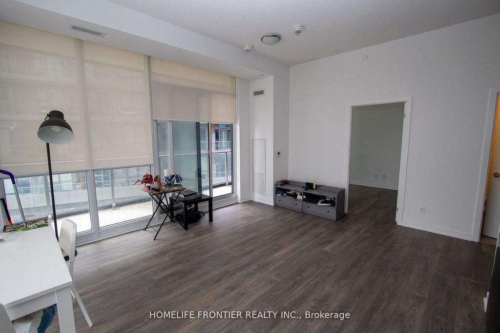 Photo of 38 Forest Manor Road #315, Toronto, ON M2J 1M1 (MLS # C12652460)