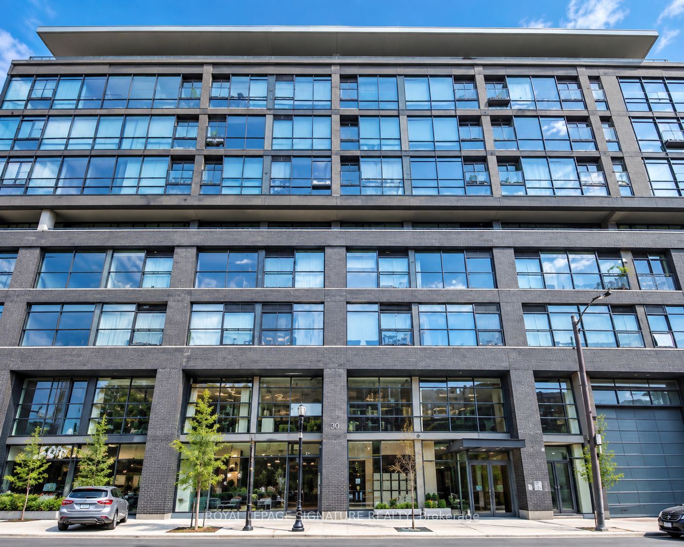 319 Carlaw Avenue 310