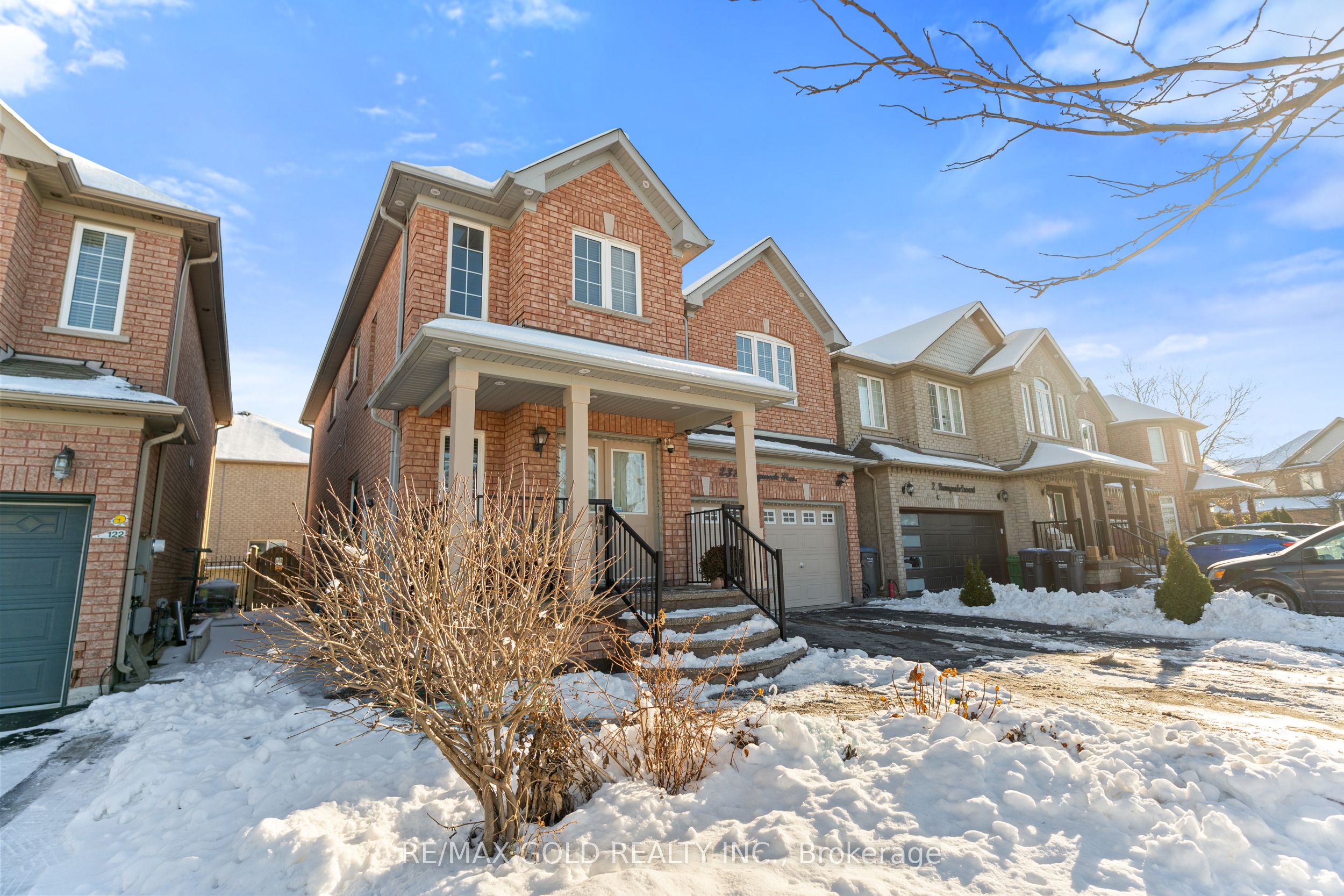 23 Runnymede Crescent