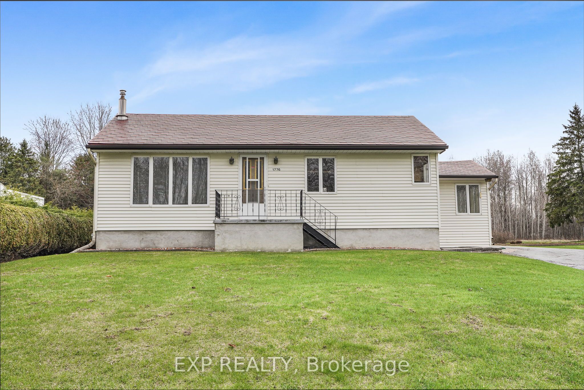 Photo 1 of 39 — 1776 Labonte Street, Clarence-Rockland, ON K0A 1N0