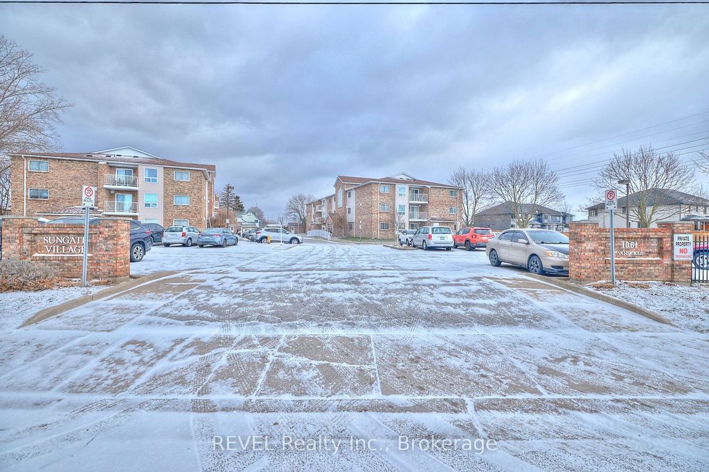 Photo of 1061 Vansickle Road #12, St. Catharines, ON L2S 2X4 (MLS # X12654106)