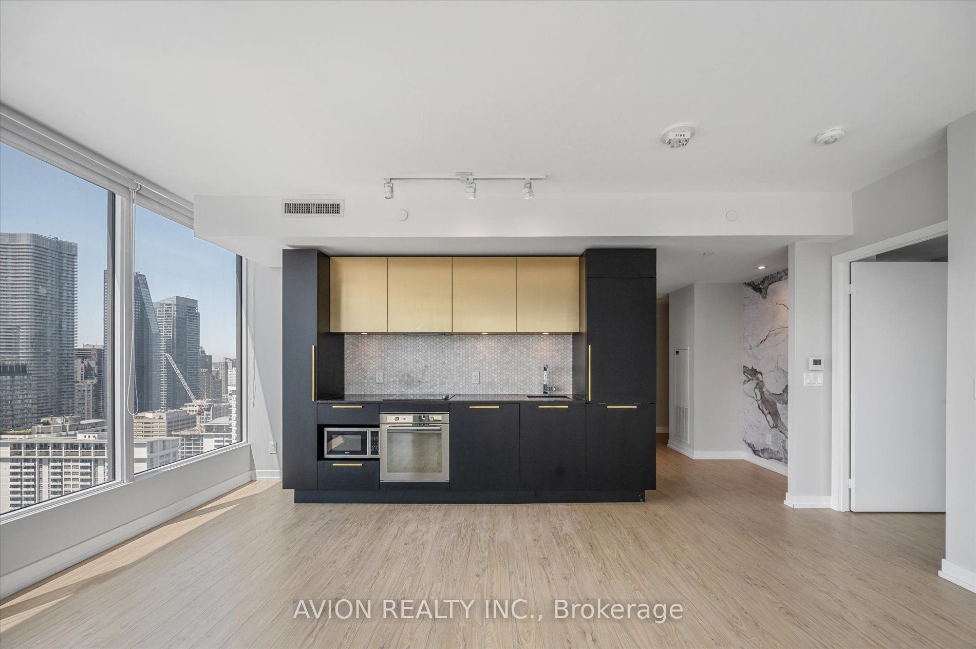 85 Wood Street 3603