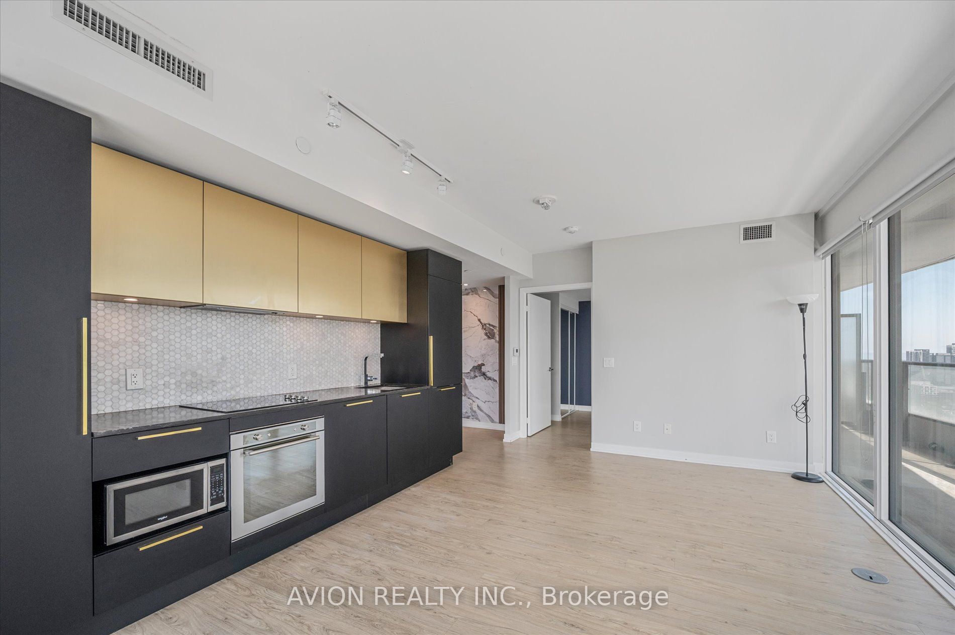 85 Wood Street 3603