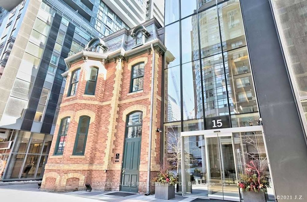 Photo of 15 Grenville Street #3009, Toronto, ON M4Y 1A1 (MLS # C13168442)