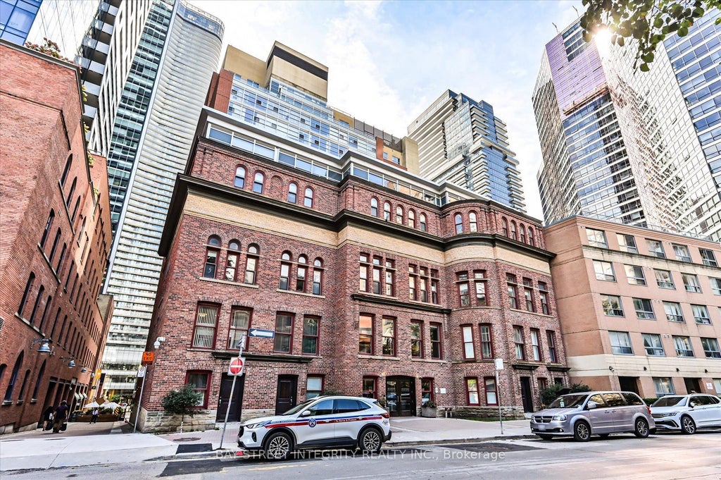 Photo of 11 St Joseph Street #713, Toronto, ON M4Y 3G4 (MLS # C13803778)