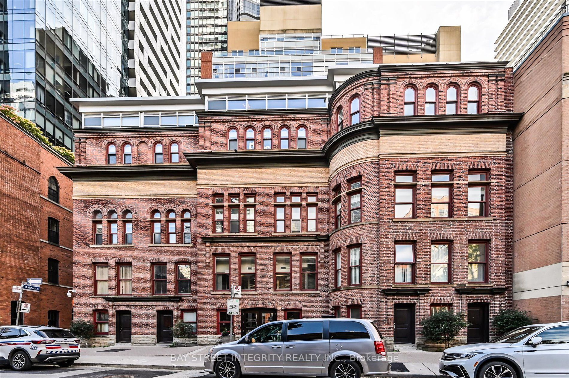 11 St Joseph Street 713