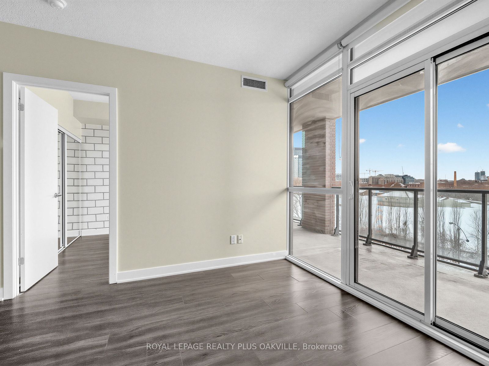 169 Fort York Boulevard 528