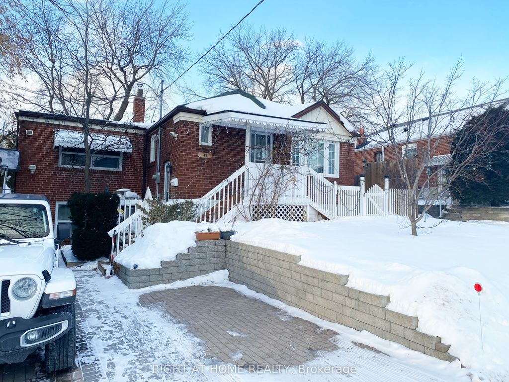 Photo of 42 Yardley Avenue, Toronto, ON M4B 2A8 (MLS # E12718972)