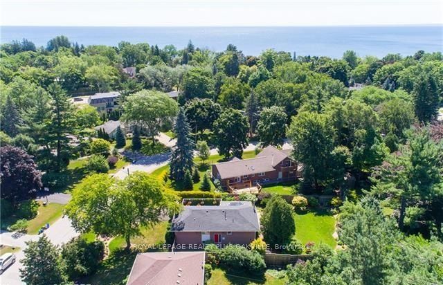 186 Tweedsdale Crescent